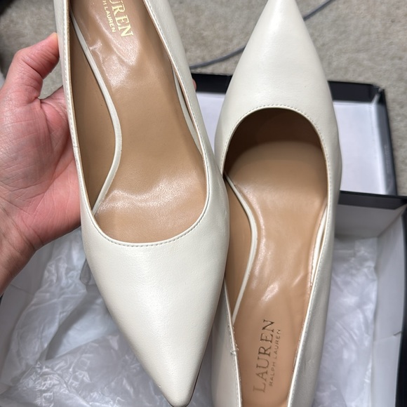 Lauren Ralph Lauren Lauren Ralph Lauren
Women's Lanette Pointed-Toe Pumps - Picture 5 of 6